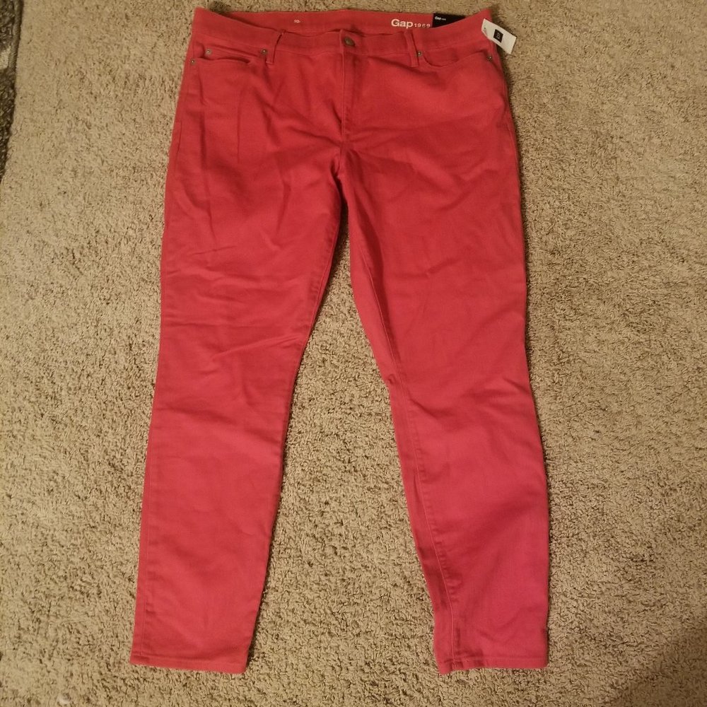 GAP Authentic True Skinny Jeans NWT